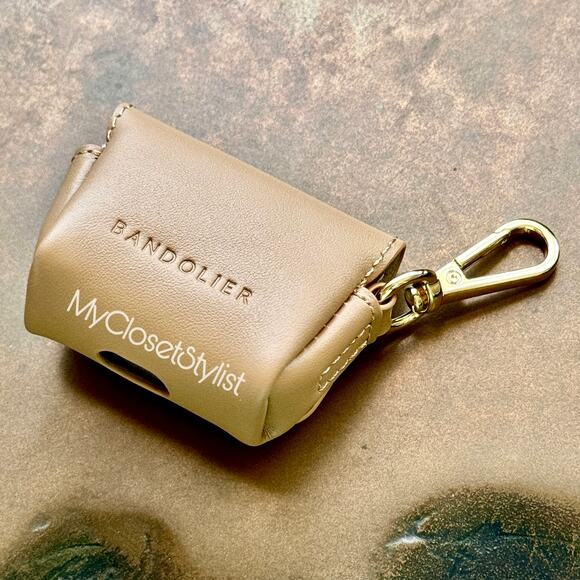 BANDOLIER AirPods Pro & Pro 2 Tan Case NEW RETIRED! Smooth Leather Gold Hardware - Picture 3 of 9